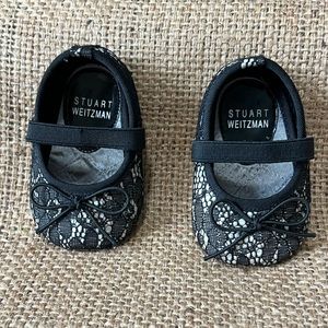 Stuart Weitzman lace ballet shoes size 1